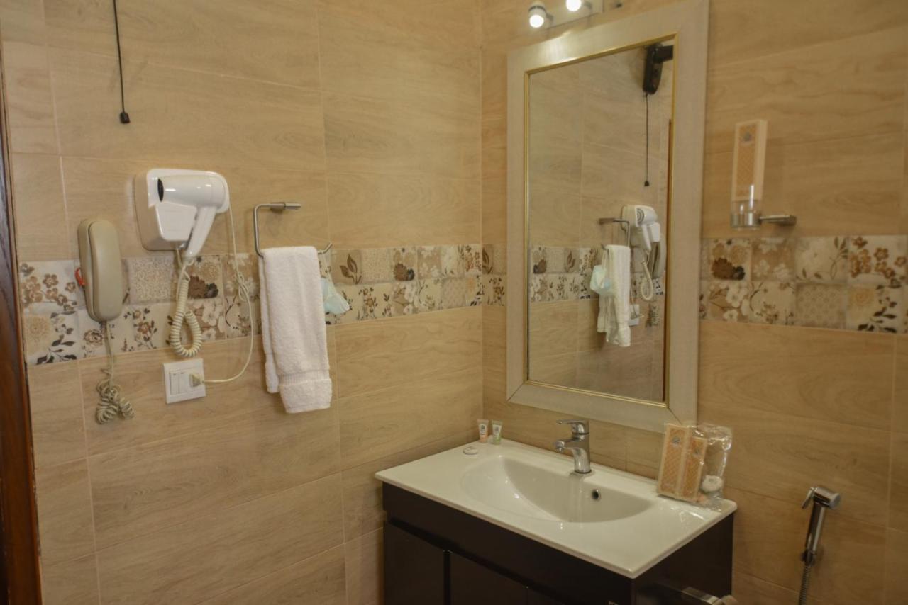 Swisstel Cottage Karachi Ngoại thất bức ảnh